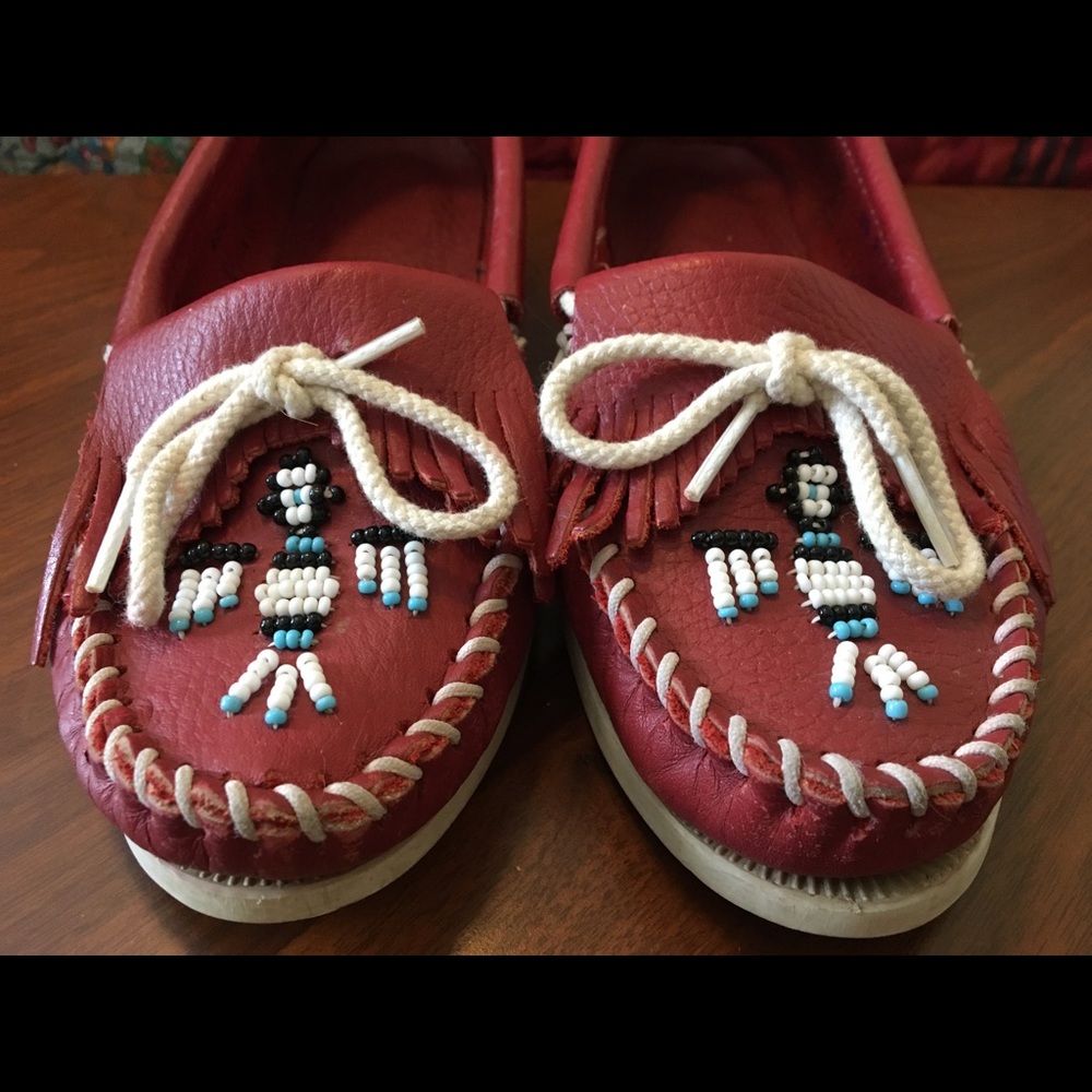 Vintage Minnetonka Thunderbird sandals